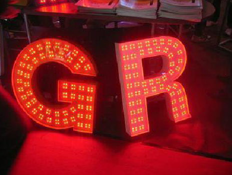  祁门LED发光字常见的安装误区。